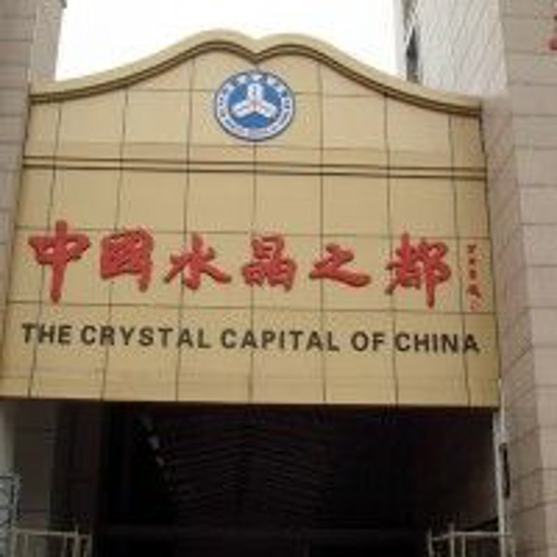 时尚潮流下的T恤定制新风尚